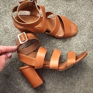 Vionic sandal high heel womens 8.5 leather